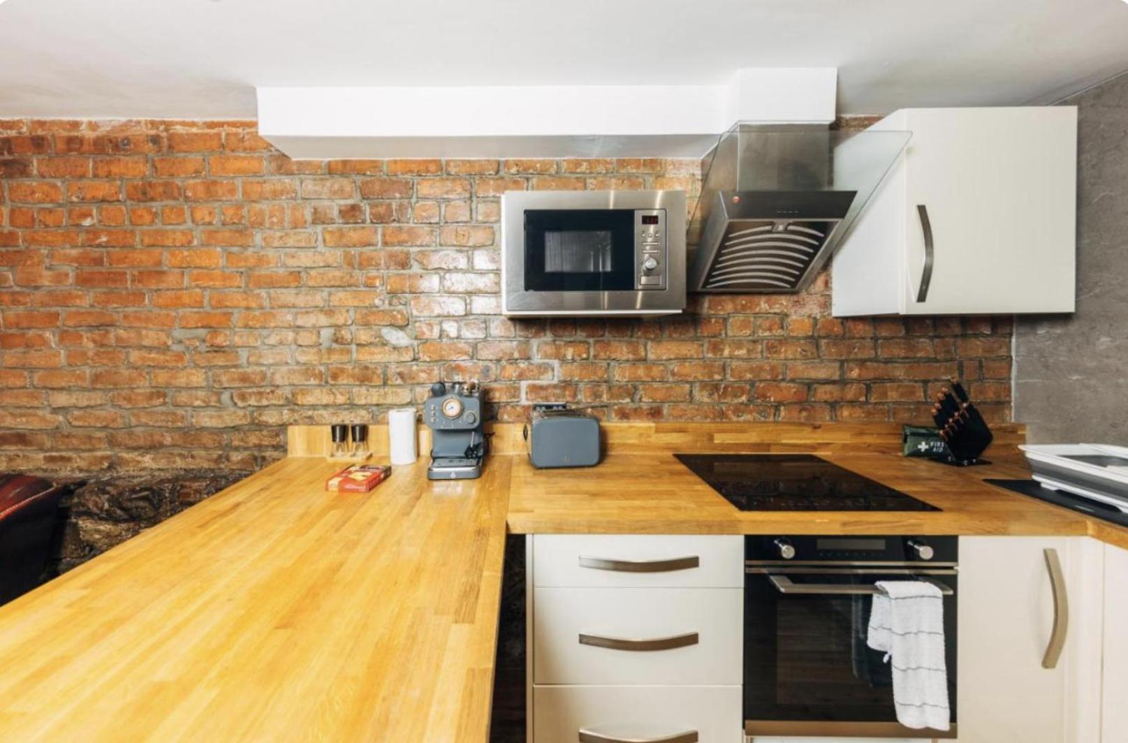 Superb Luxury Apartment By Canal - Central 에든버러 외부 사진