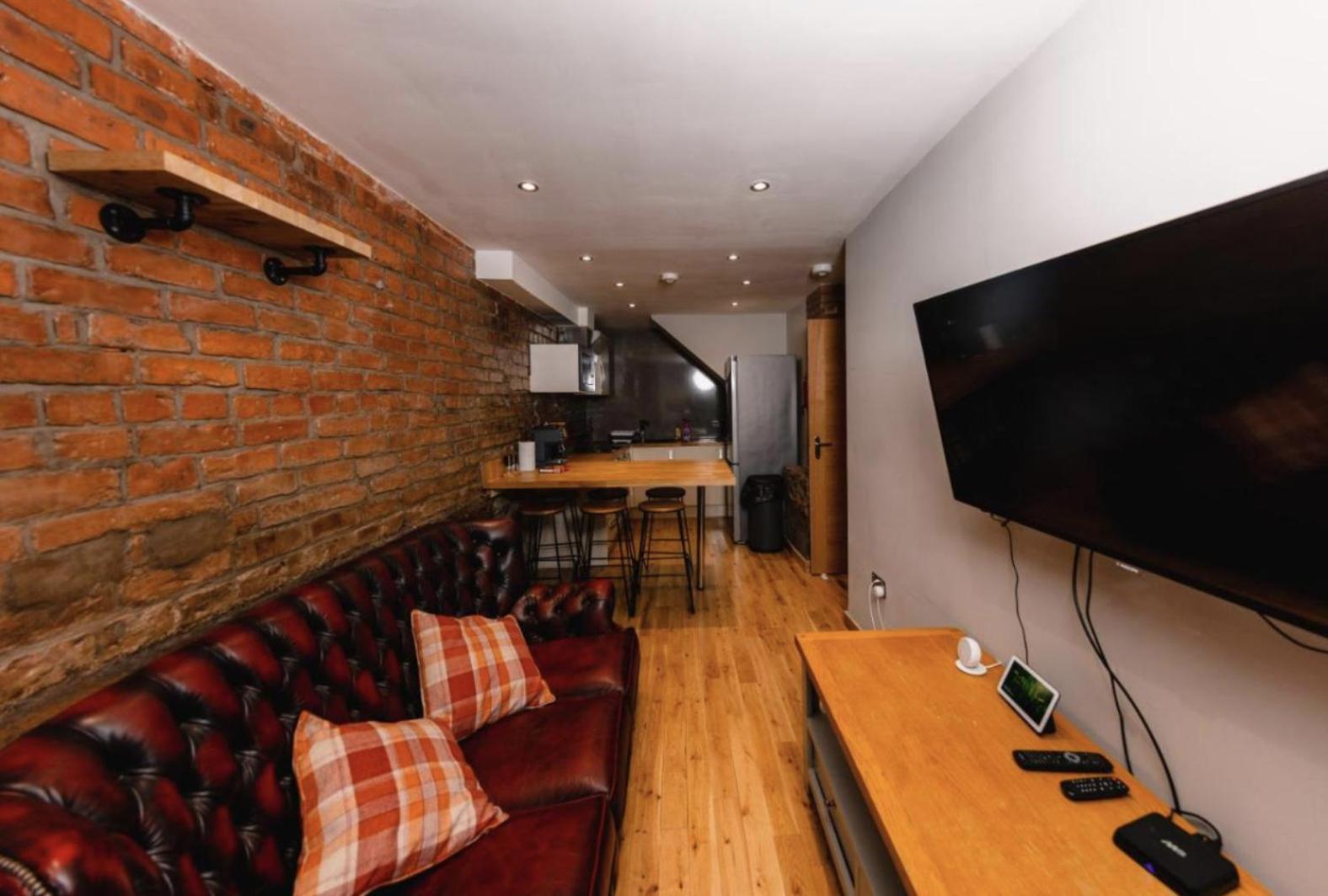 Superb Luxury Apartment By Canal - Central 에든버러 외부 사진